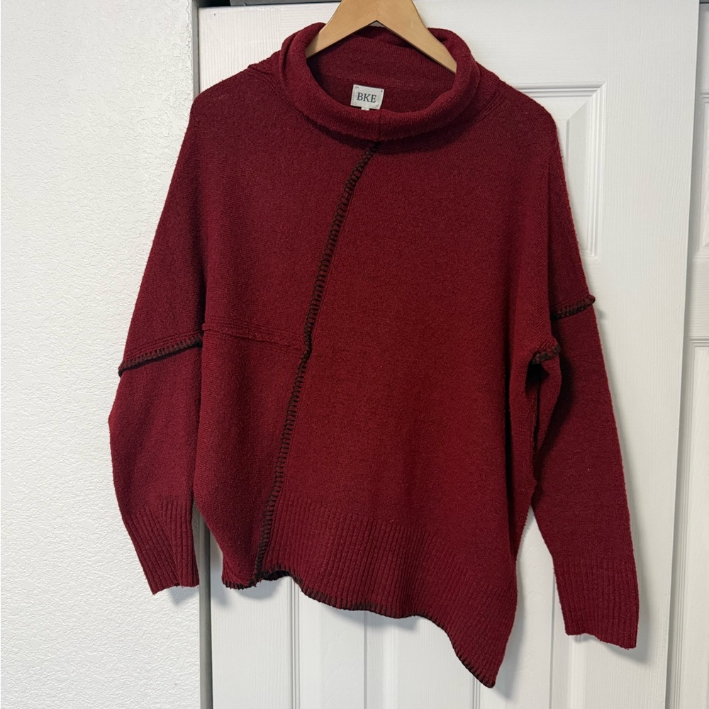 BKE by Buckle Women's Red Sweater